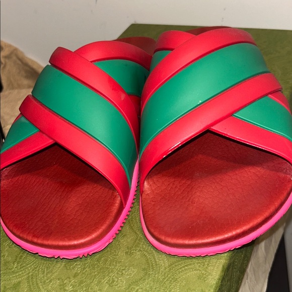 Shoes - Gucci Slides